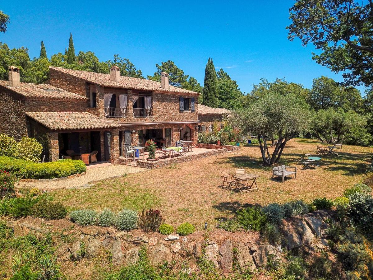 Domaine Des Chenes De La Galline La Garde-Freinet Exterior foto